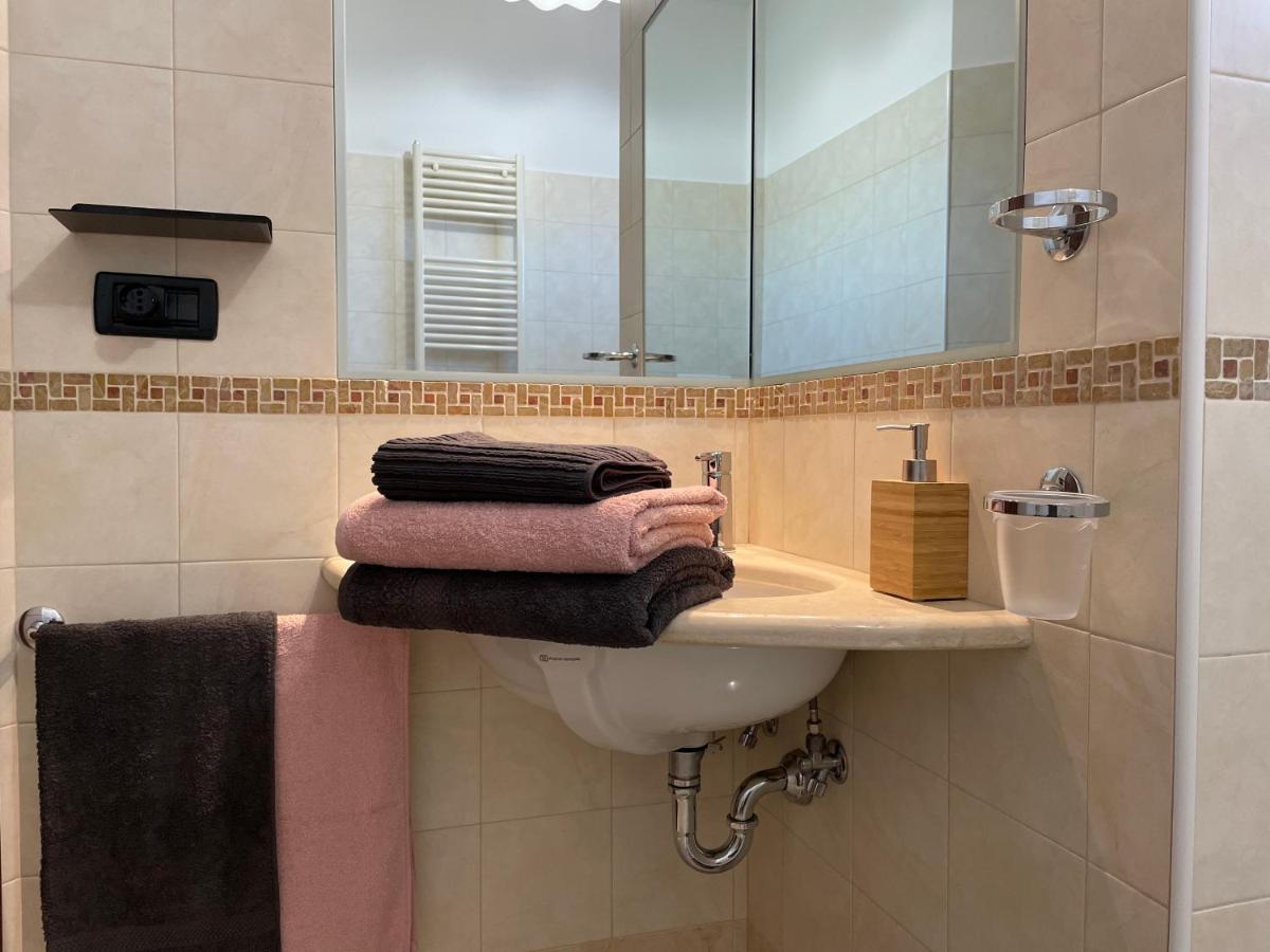 Casa Katiu' Due Camere Indipendenti In Appartamento Di 83 Mq Λ' Άκουιλα Εξωτερικό φωτογραφία